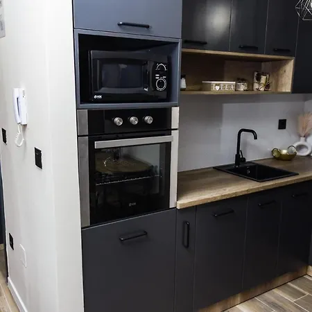 Skylux Montana Apartment *