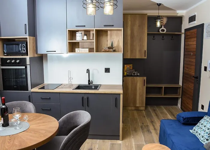 Skylux Montana 公寓 *