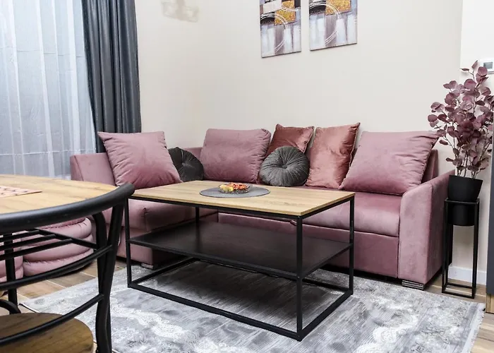 Skylux Montana 公寓 亚霍里纳